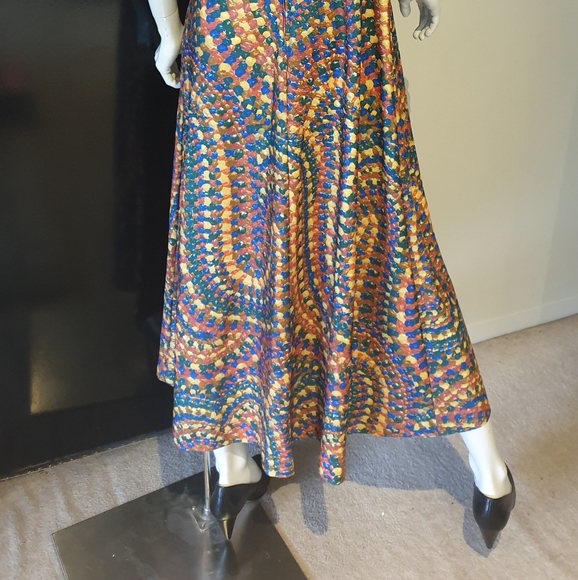 LESLIE FAY - Vintage 1970s Open Halter Neck maxi dress, Size AU S/M - Picture 4 of 9